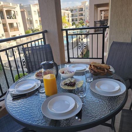 Royal-Seacrest Paphos-Center Vip Apartment Ngoại thất bức ảnh