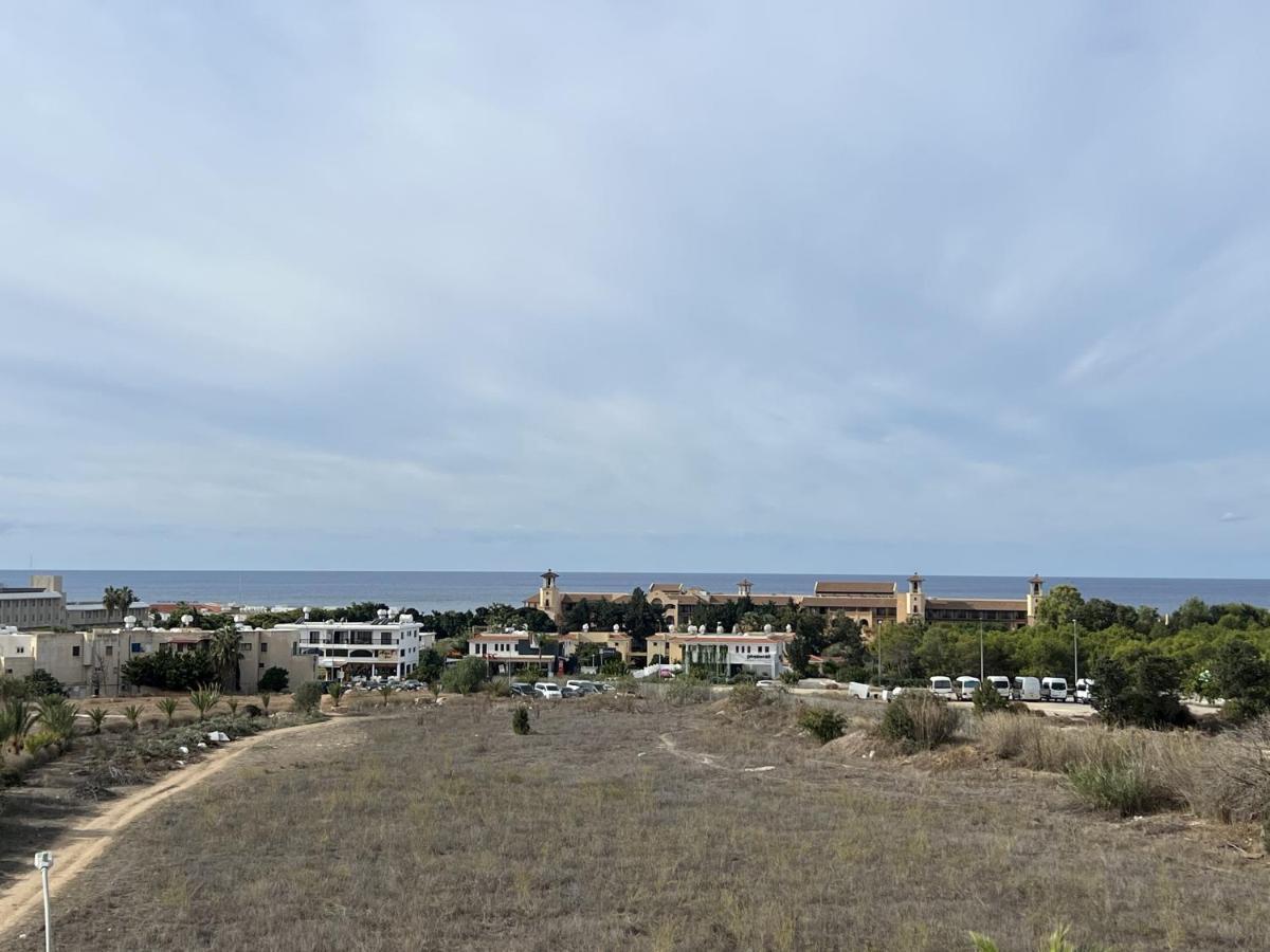 Royal-Seacrest Paphos-Center Vip Apartment Ngoại thất bức ảnh